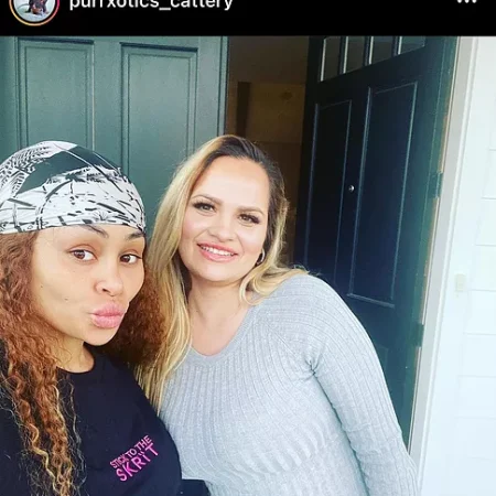 Purrxotics Sphynx kitten customer with Ana Gomez